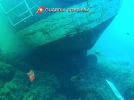 Montecristo: iniziata la maxi operazione di ripescaggio dai fondali del natante Bora Bora