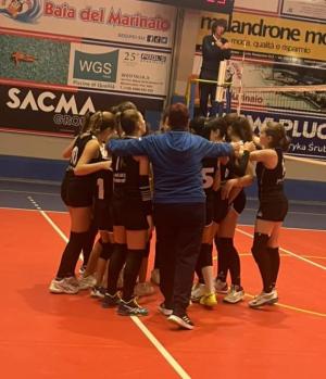 Le ragazze Under 14 della Pallavolo Elba vincono a Cecina