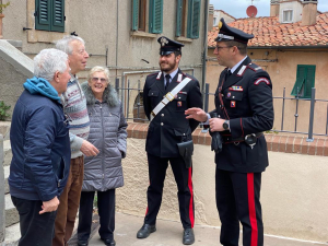 I Carabinieri vicini agli anziani contro le truffe. Ecco i consigli per difendersi dagli odiosi raggiri