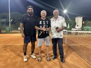 Un premio alla carriera per il tennista Tamas Papp in occasione del suo ritiro dai campi da gioco