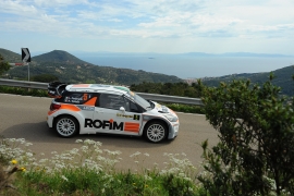 Pedersoli comanda dopo la prima tappa al 54° Rallye Elba. Rossetti lo tallona, Carella resiste in terza piazza