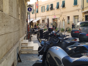 Ancora sui parcheggi in Via Guerrazzi, proteste verso il Comune, ma anche proposte