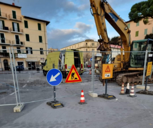 Portoferraio: Mentre si lavora  sull&#039;ex-distributore, opportuno riaprire al traffico Via Fucini