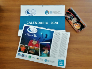 Il Calendario 2024 del Parco Nazionale Arcipelago Toscano dedicato al mare