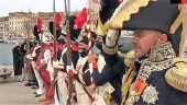 L&#039;alzabandiera dà il via all&#039;anno di festeggiamenti per il Bicentenario di Napoleone all&#039;Isola d&#039;Elba