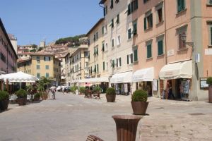 ZTL e parcheggi per i residenti del Centro storico ferajese, problematiche da risolvere